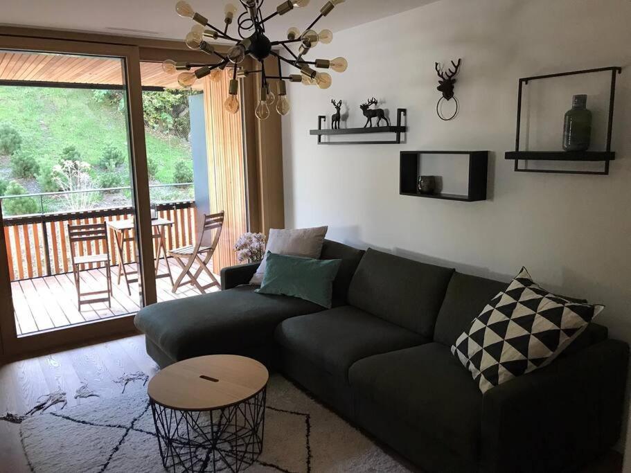 2.5 Room Apartment In Center Of Flims. Ski In/Out Eksteriør bilde
