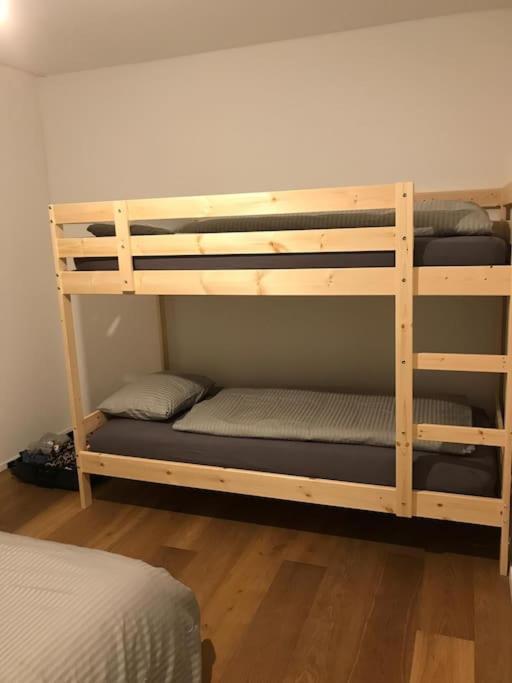 2.5 Room Apartment In Center Of Flims. Ski In/Out Eksteriør bilde